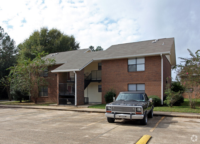 Building Photo - Escatawpa Meadows Apartments