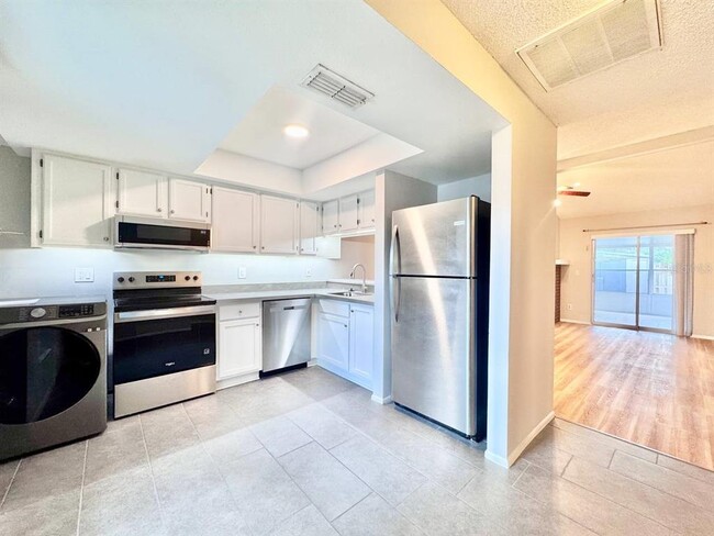 Building Photo - 5124 Gainesville Dr