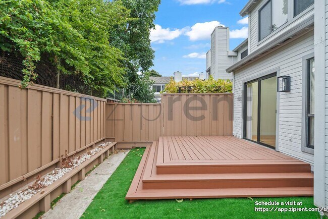 Building Photo - 1260 Sierra Village Pl