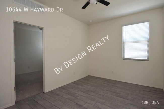 Building Photo - Like-New 4BR/3BA Corner Lot Home in Gladde...