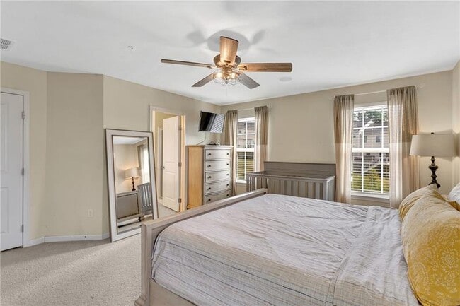 Building Photo - 356 Sunrise Dr