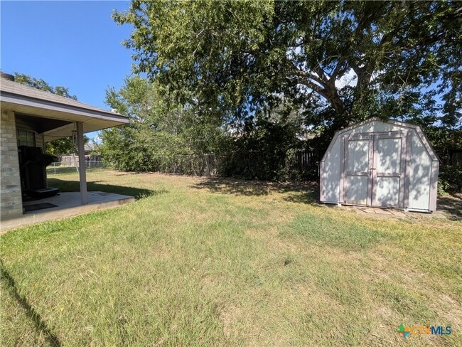Building Photo - 1428 Devin Dr