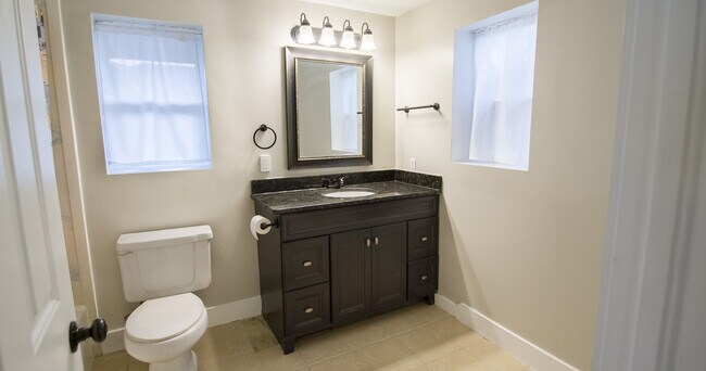 Building Photo - 1084 E 3400 N