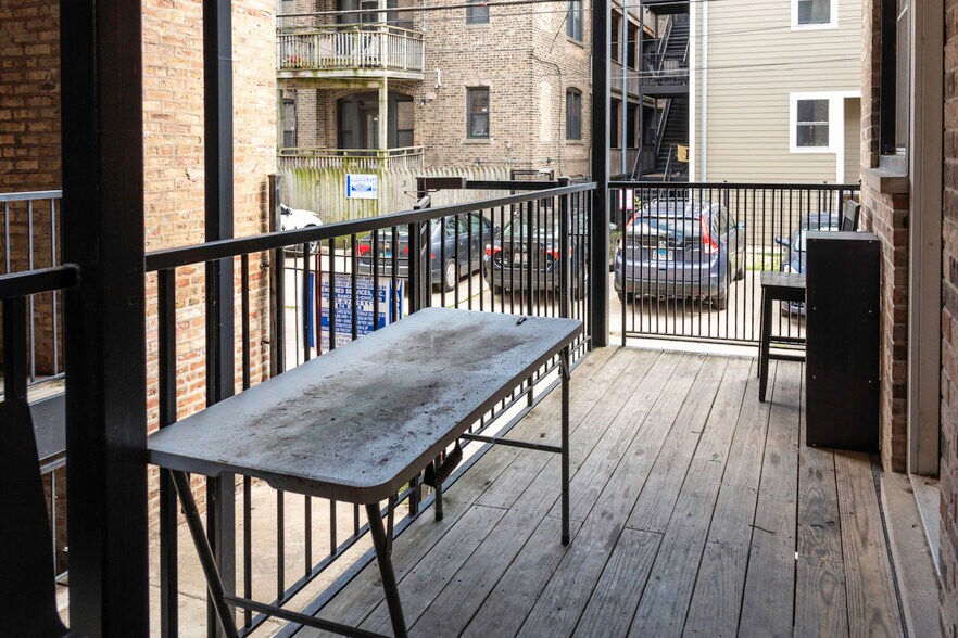 Building Photo - 855 Cornelia W Ave