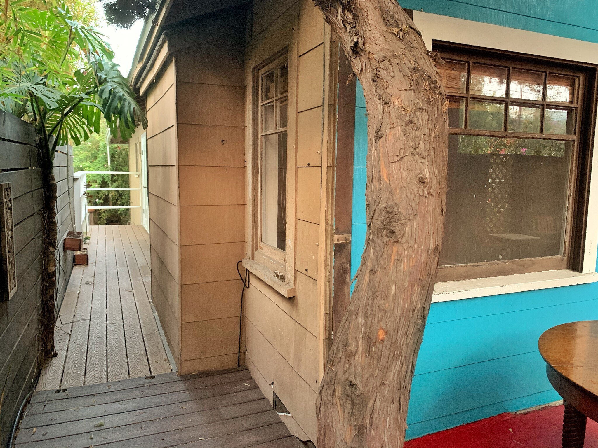 Private Gated Patio - 2918 Pacific Ave