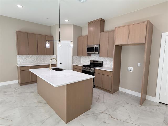 Building Photo - 2390 Usman Dr
