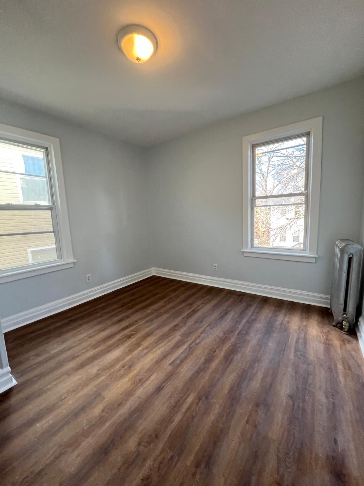 Building Photo - 55 Schley St