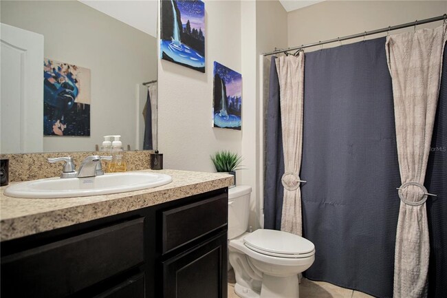 Building Photo - 203 Fall Glo Rd