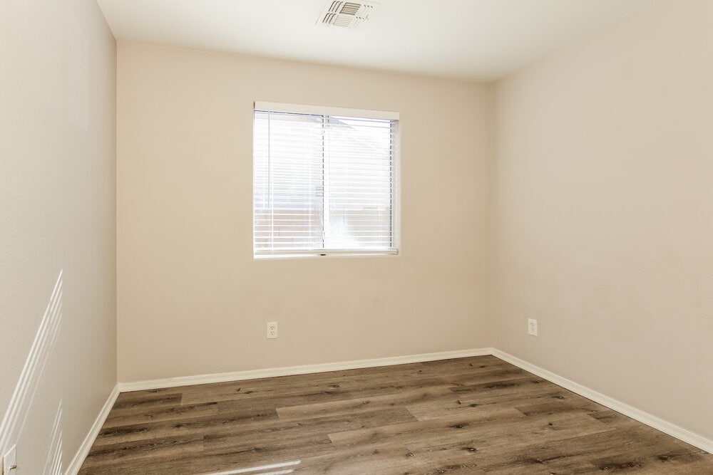 Building Photo - 8234 W Pima St