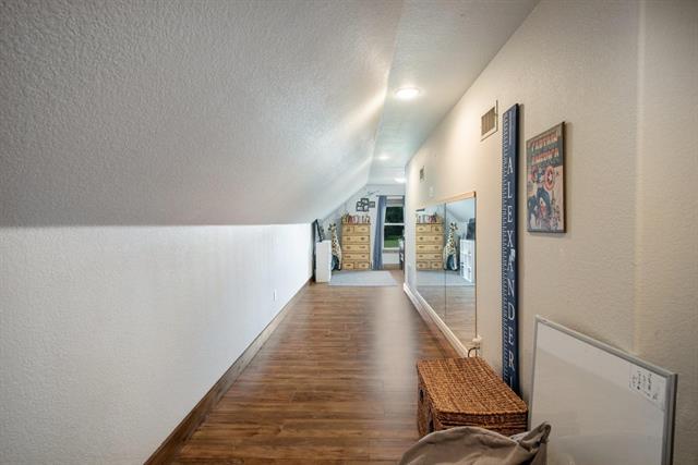 Building Photo - 6696 Paradise Dr