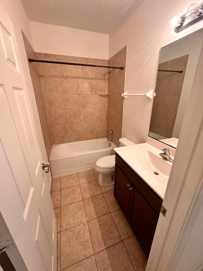 Building Photo - 5330 Ellery Terrace