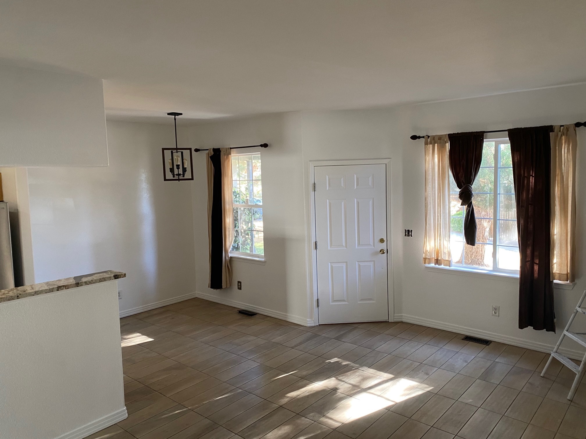 Building Photo - 627 S Depew St