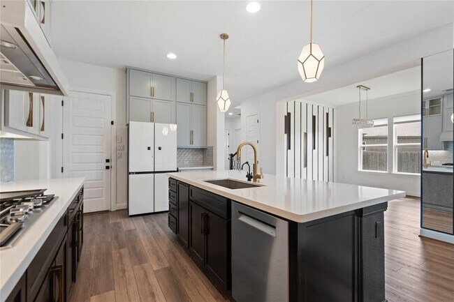 Building Photo - 20700 Matts Cove