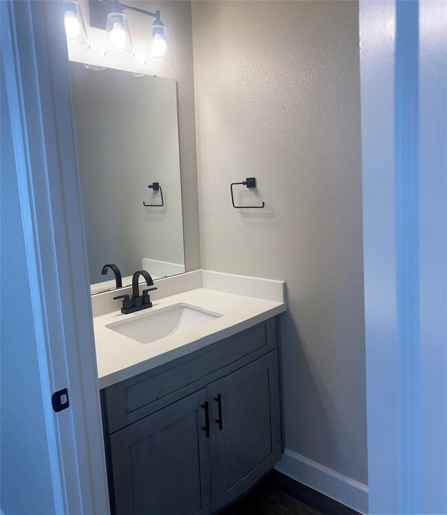 Building Photo - 62 Woodland Hills Dr