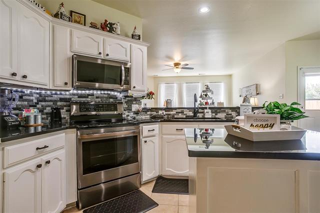 Building Photo - 909 Hunter Ln