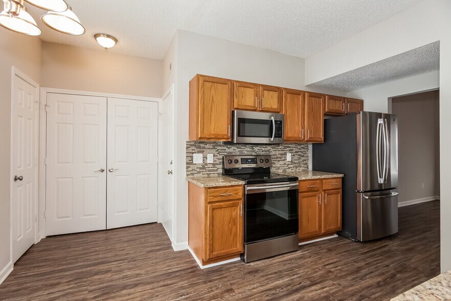 Building Photo - 1715 Harte Cir