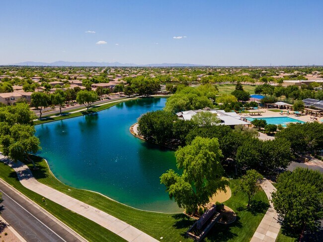Building Photo - Gorgeous 3 bed/2 bath in Power Ranch!