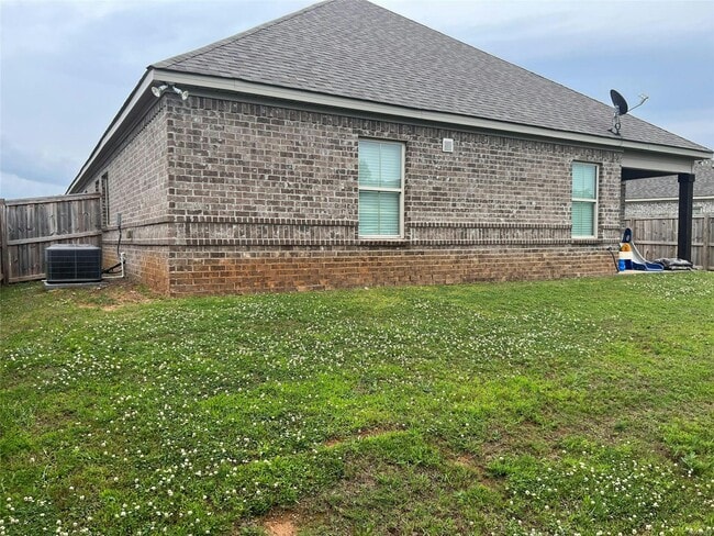 Building Photo - 8106 Faith Ct