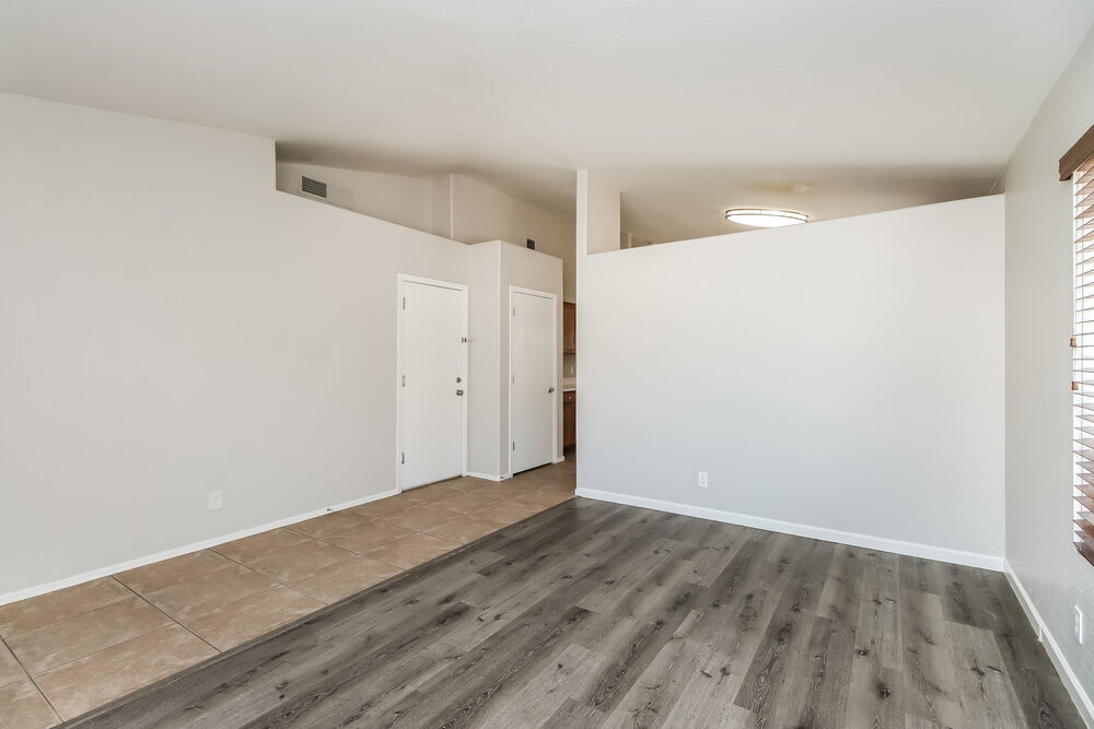 Building Photo - 2829 W Grenadine Rd