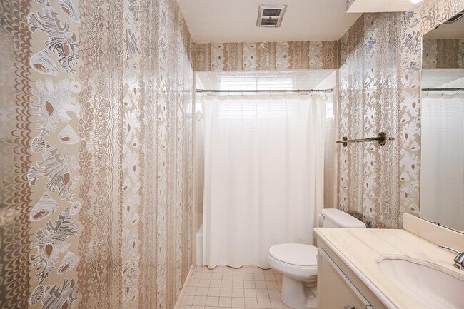 Building Photo - 7702 Quail Meadow Dr