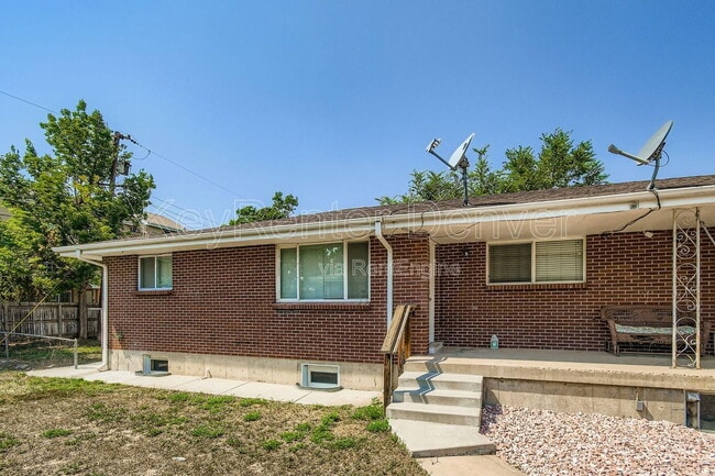 Building Photo - 10922 E 4th Way