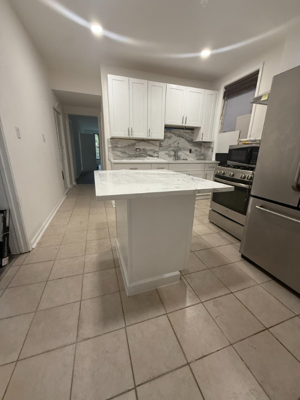 Building Photo - 1649 W Garfield Blvd