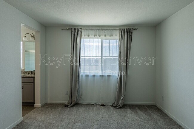 Building Photo - 5415 W 97th Ave