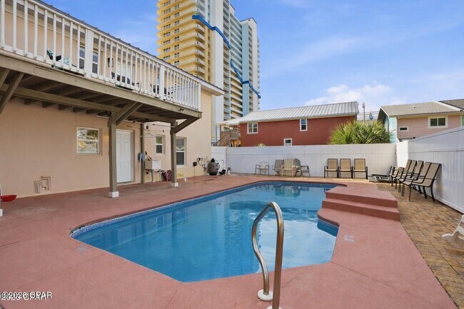 Building Photo - 5012 Gulf Dr