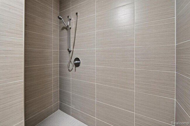 Building Photo - 293 N 2nd St