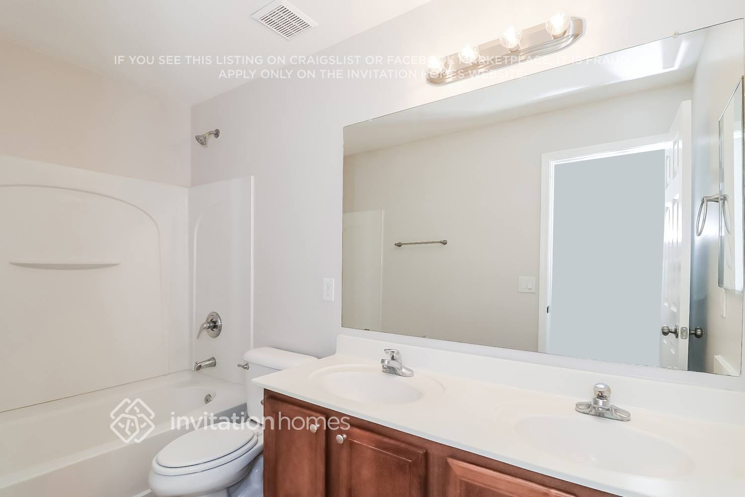 Building Photo - 2201 S 112th Ave