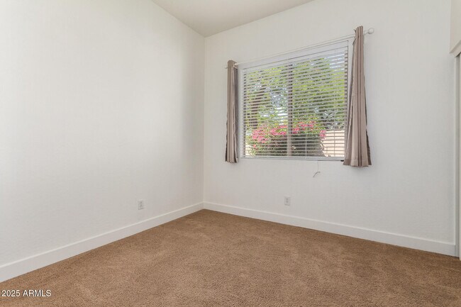 Building Photo - 7701 E Buteo Dr