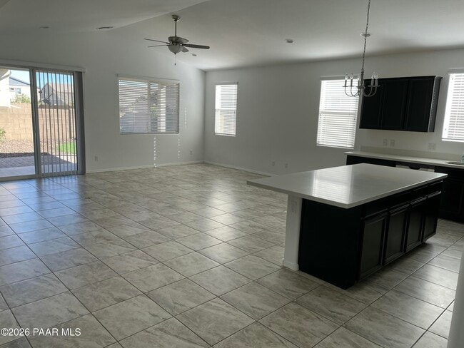 Building Photo - 1420 Starling St