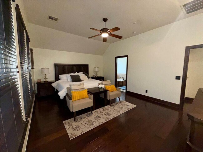 Building Photo - 16616 Moorgate Ln