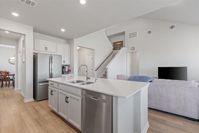 Building Photo - 13104 Cerro Castellan Trace