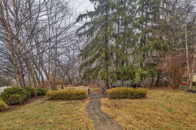 Building Photo - Updated 3BR Home with Central Air & Finished Walk-Out Basement - Sewickley, PA