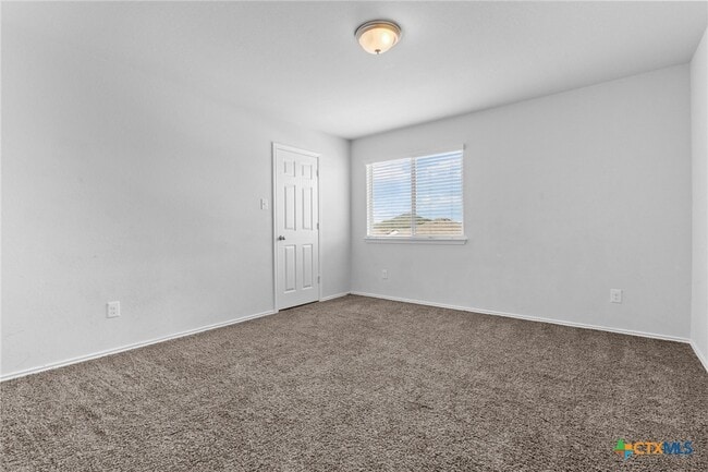 Building Photo - 309 Paddock Ln