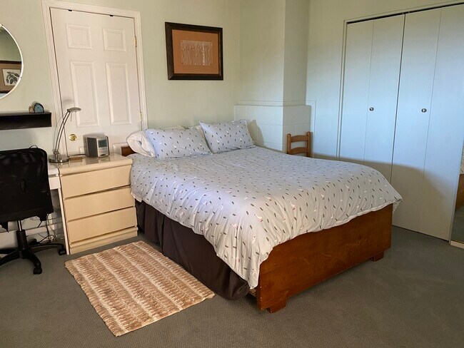 Building Photo - 819 Villa Vista St