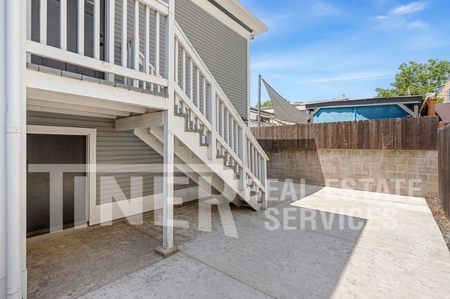 Building Photo - 2711 U St