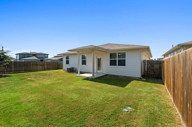 Building Photo - 3024 Louris Ln