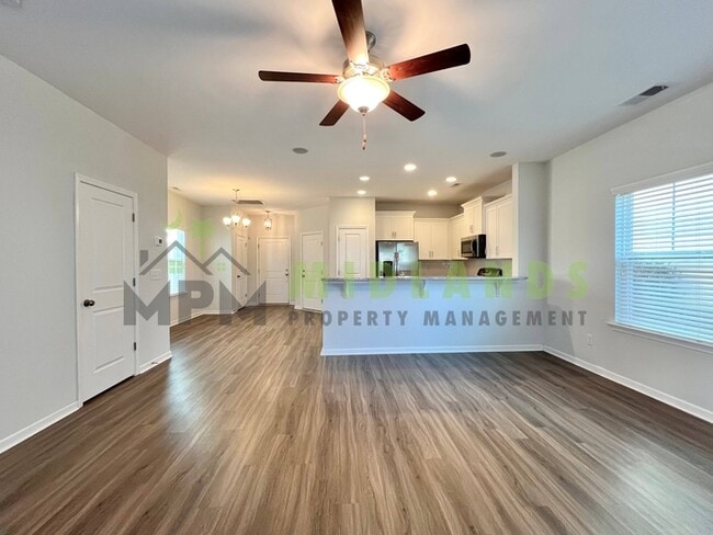 Building Photo - 931 Tuxford Trl