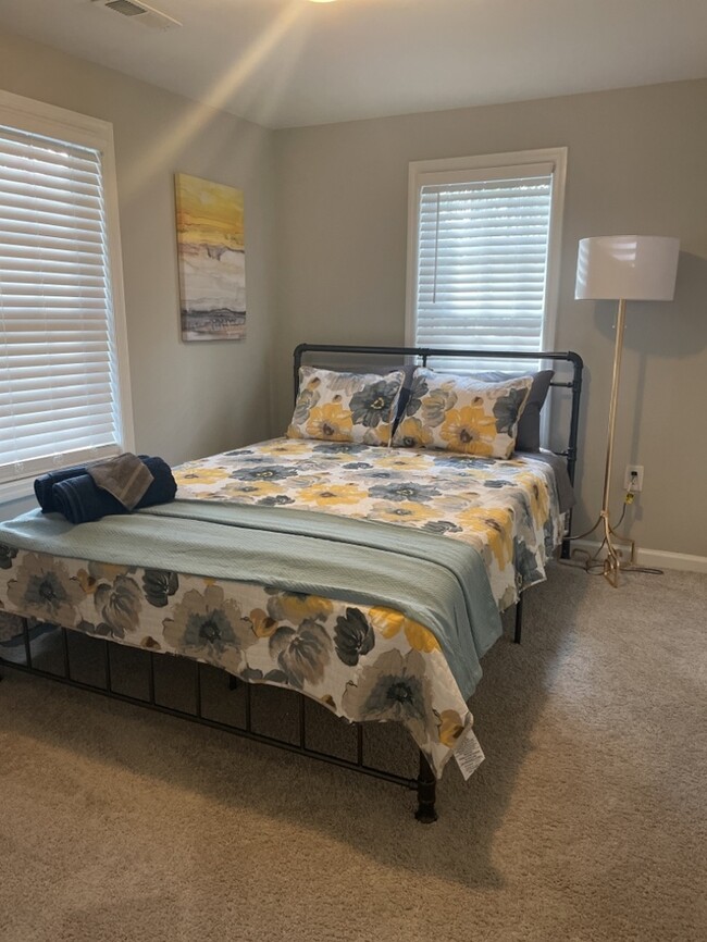 Building Photo - FULLY FURNISHED 408 Miles Road