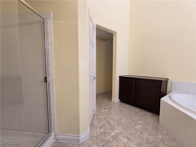 Building Photo - 6301 Heather Creek Pl