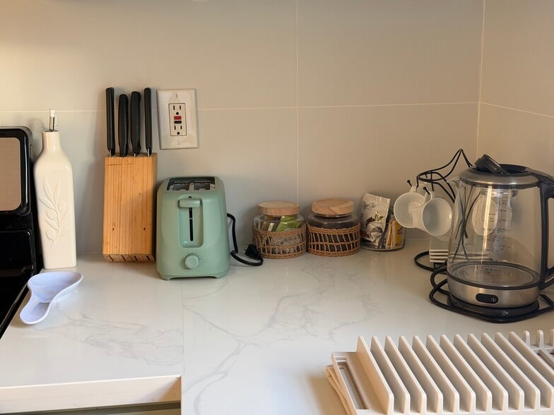 Building Photo - 510 N St Andrews Pl