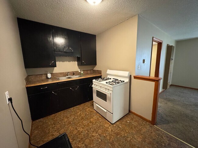 Building Photo - 414 N Mulberry St