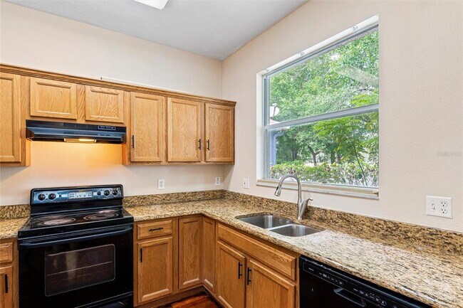 Building Photo - 1315 Loretto Cir