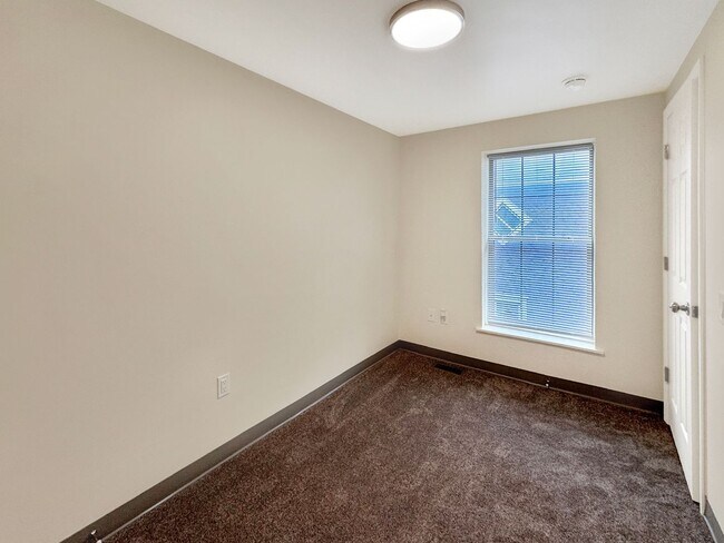 Building Photo - 515 Allegheny St