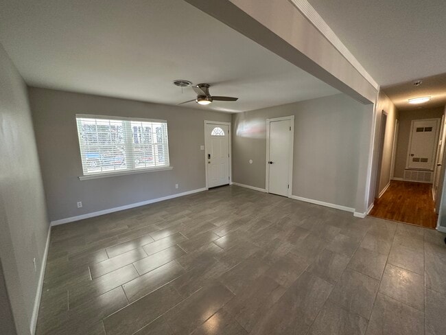 Building Photo - 4509 N Cypress St