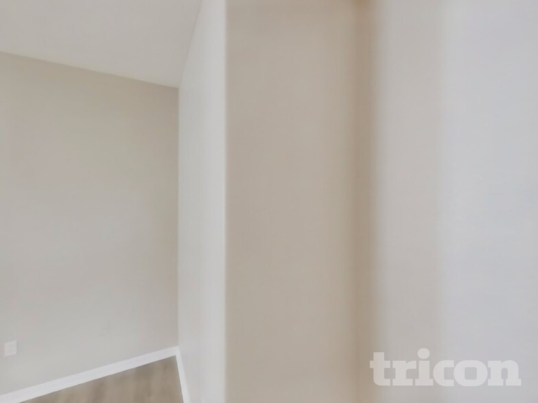 Building Photo - 10744 Carloway Hills Dr