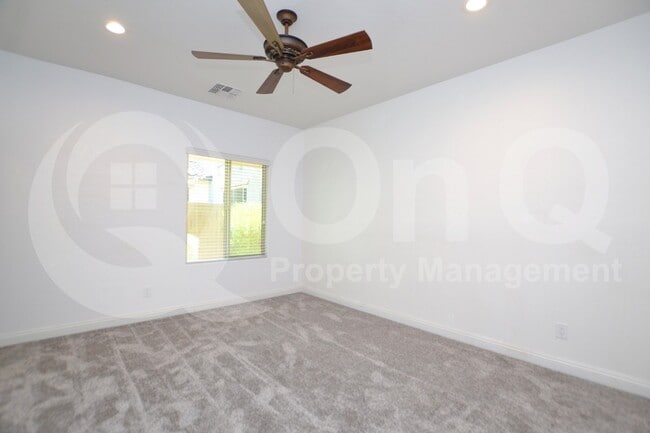 Building Photo - 3747 E Zachary Dr