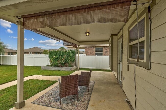 Building Photo - 1115 Petroglyph Trail